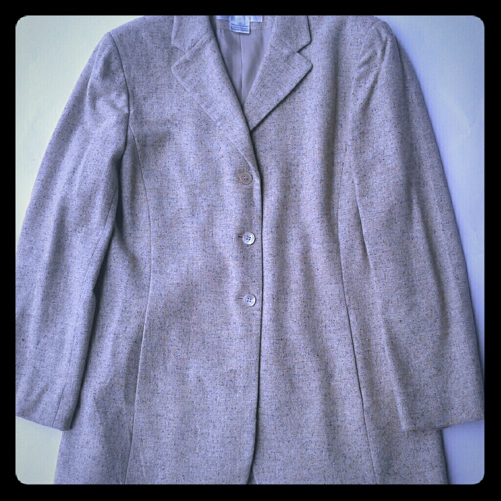 3 Button Down Lined Blazer